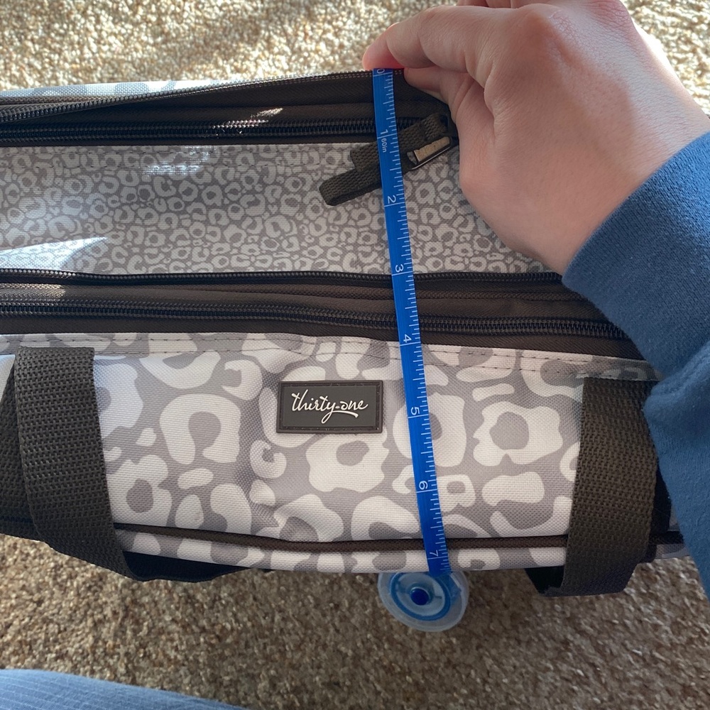 Thirty-one Perfect Party Casserole Carrier - Picture 14 of 16